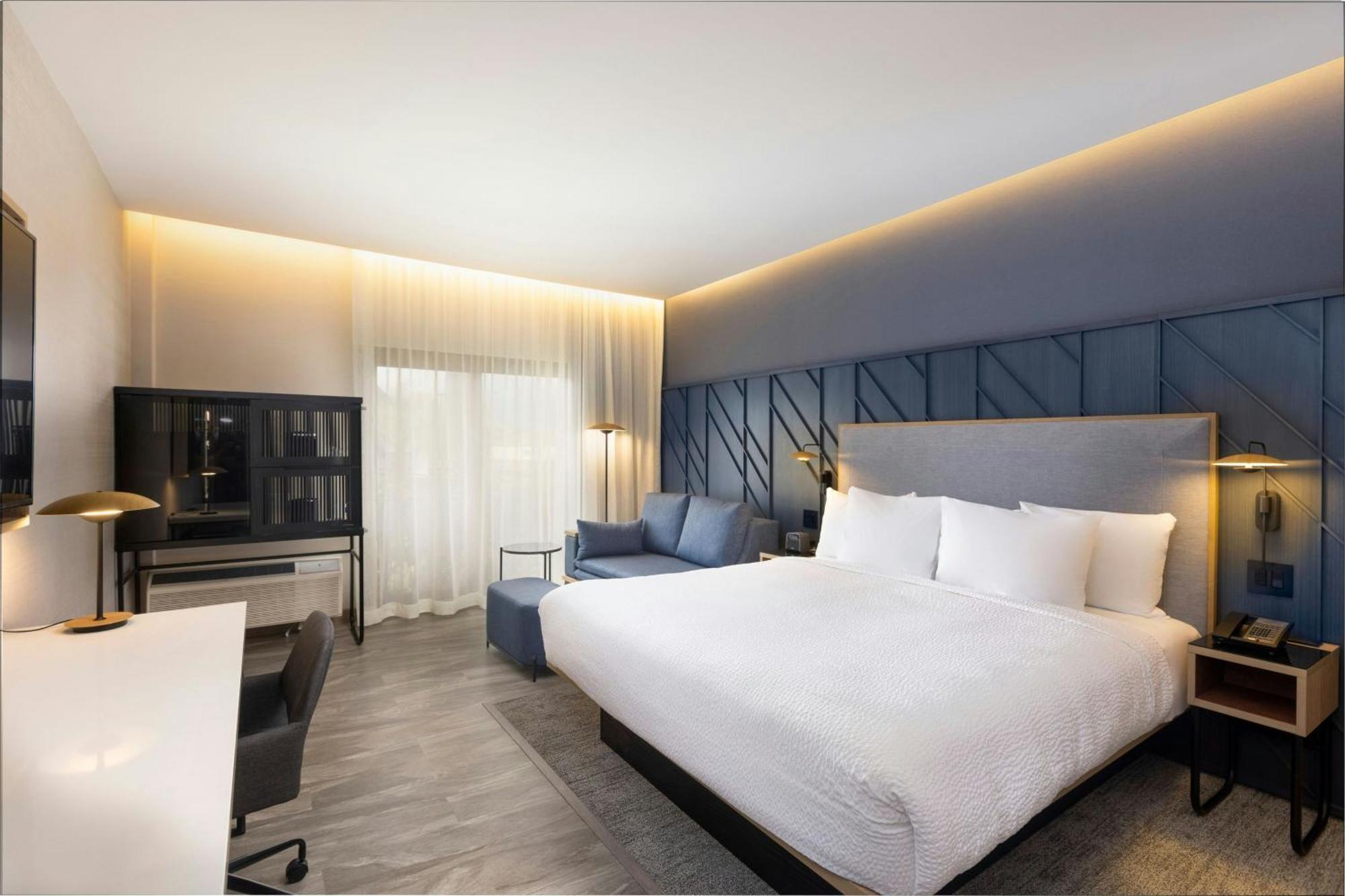Courtyard By Marriott San Jose Escazu Hotel Ngoại thất bức ảnh