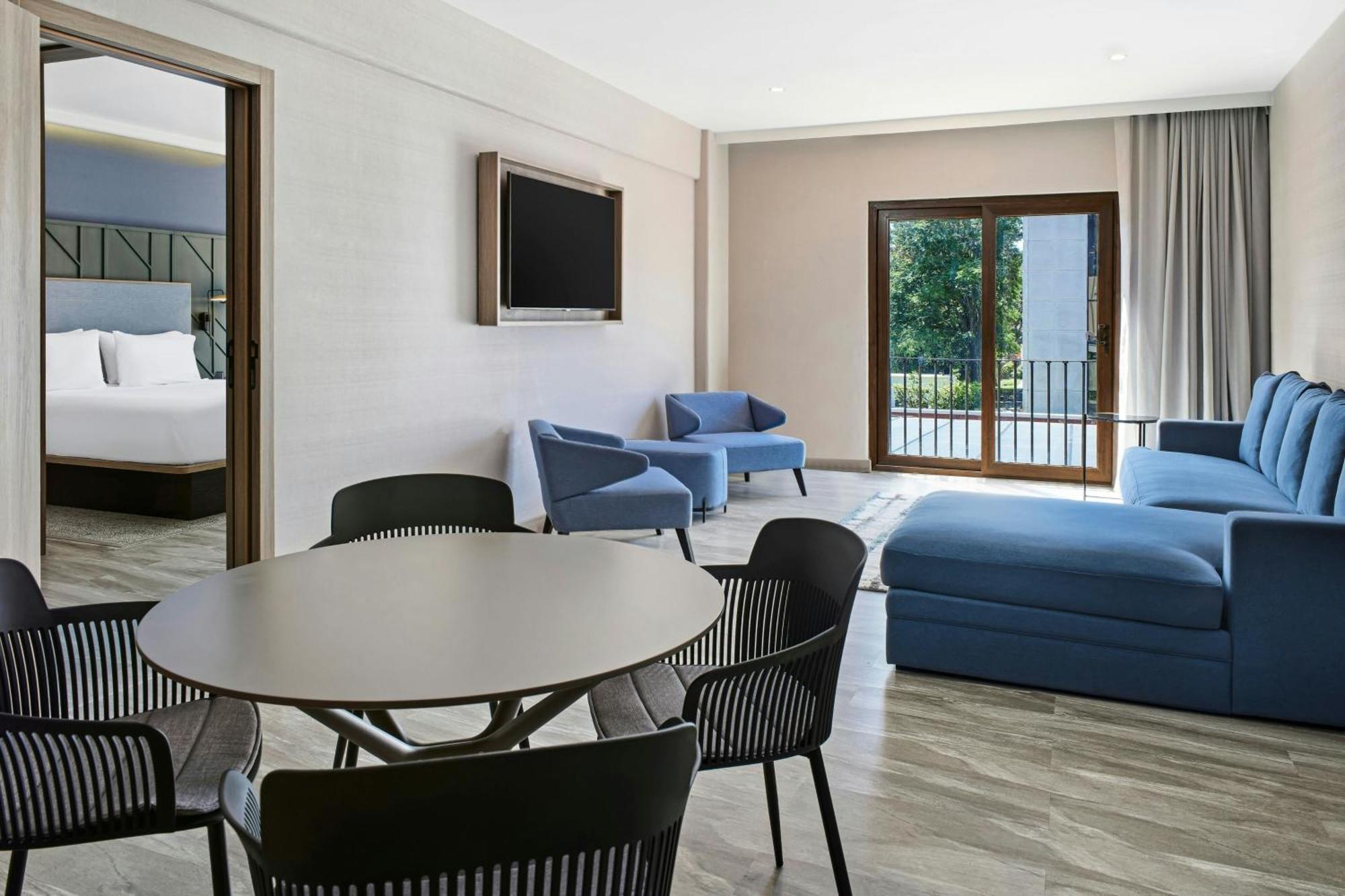 Courtyard By Marriott San Jose Escazu Hotel Ngoại thất bức ảnh