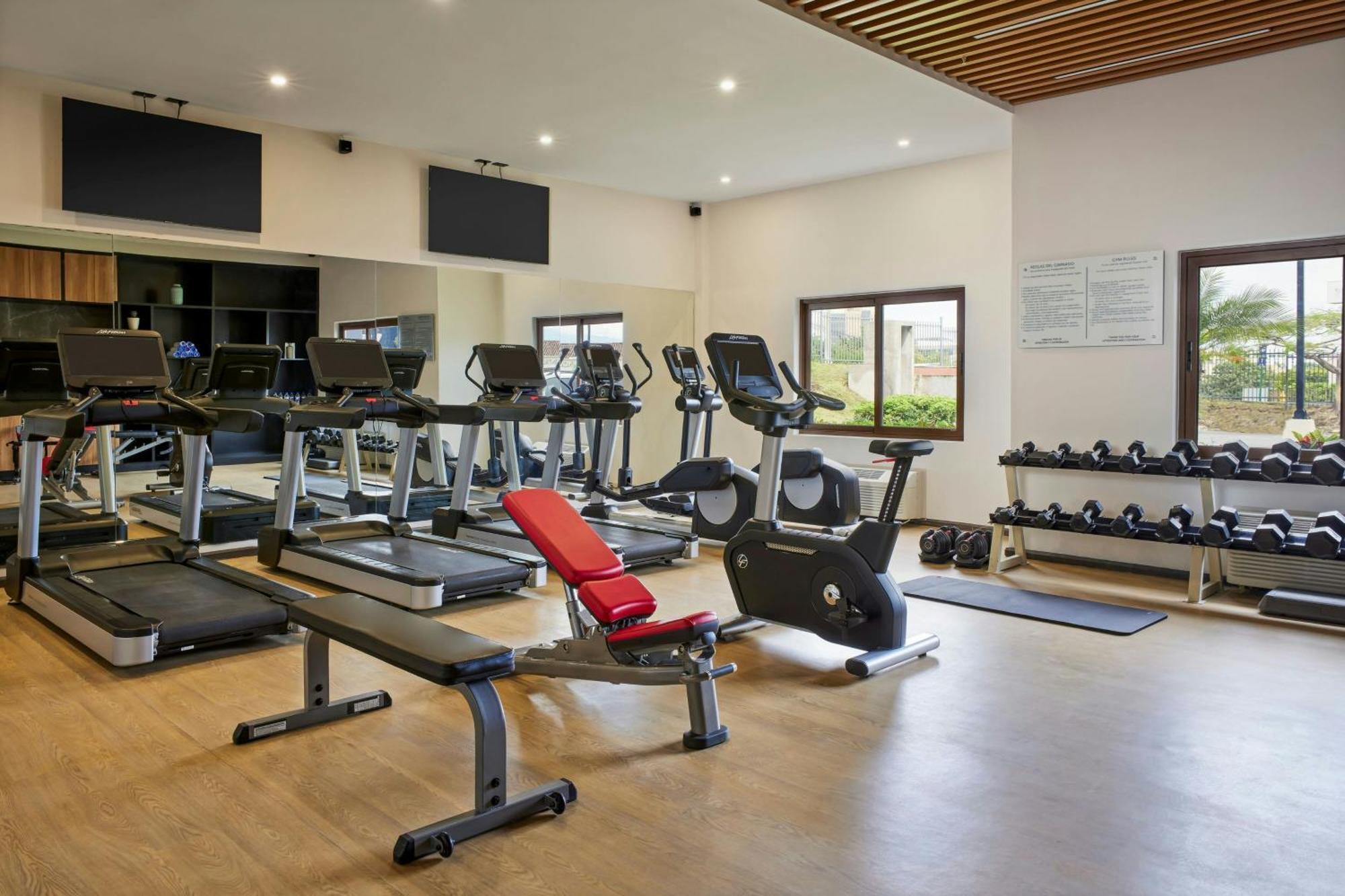 Courtyard By Marriott San Jose Escazu Hotel Ngoại thất bức ảnh