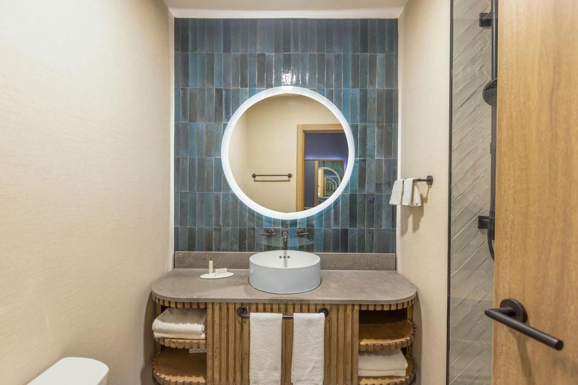 Courtyard By Marriott San Jose Escazu Hotel Ngoại thất bức ảnh