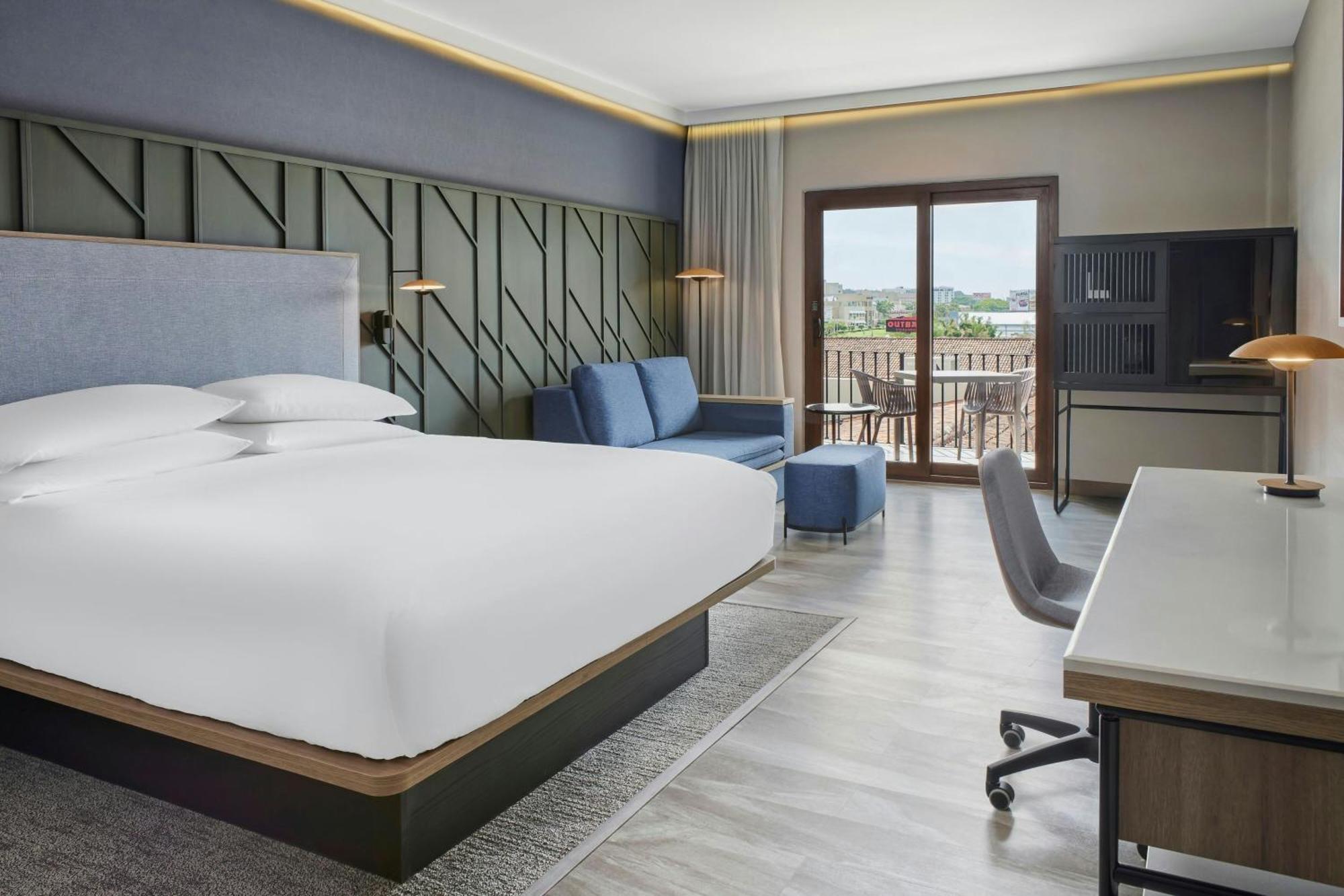 Courtyard By Marriott San Jose Escazu Hotel Ngoại thất bức ảnh