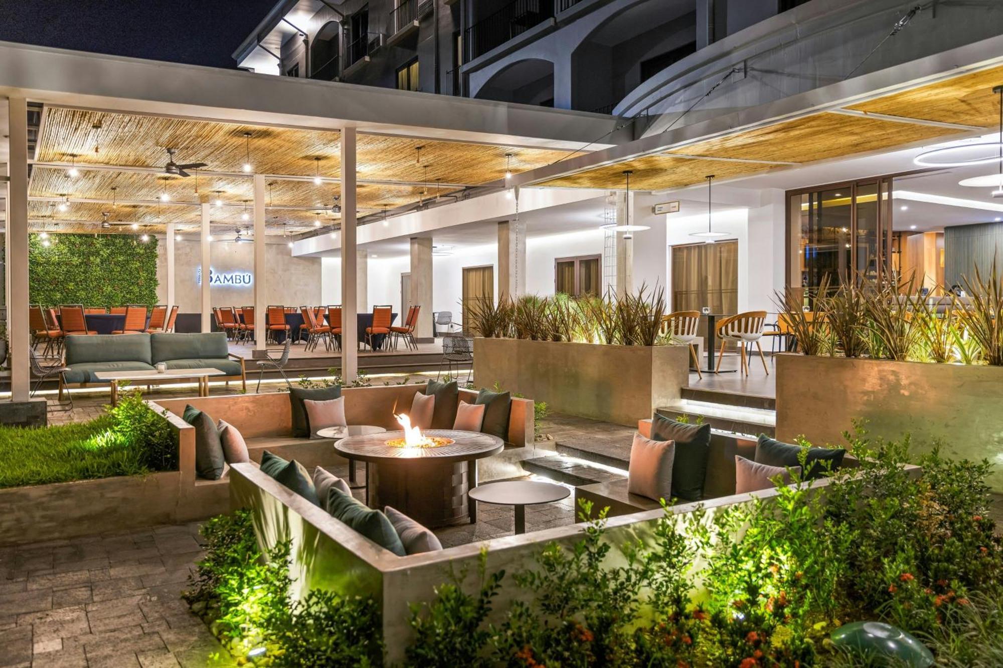 Courtyard By Marriott San Jose Escazu Hotel Ngoại thất bức ảnh